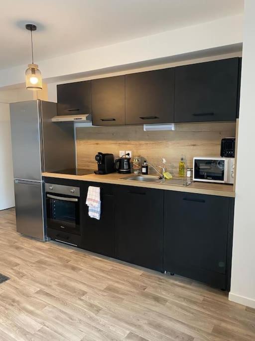 T3 Moderne - Proche Tram - Parking Prive Apartman Angers Kültér fotó